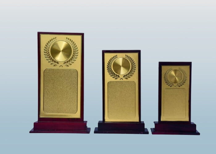 trophy-gold